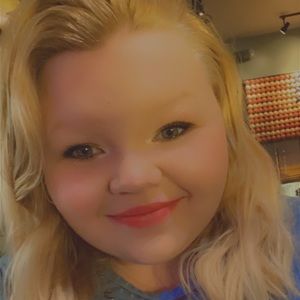 Meet your Posher, Kalea